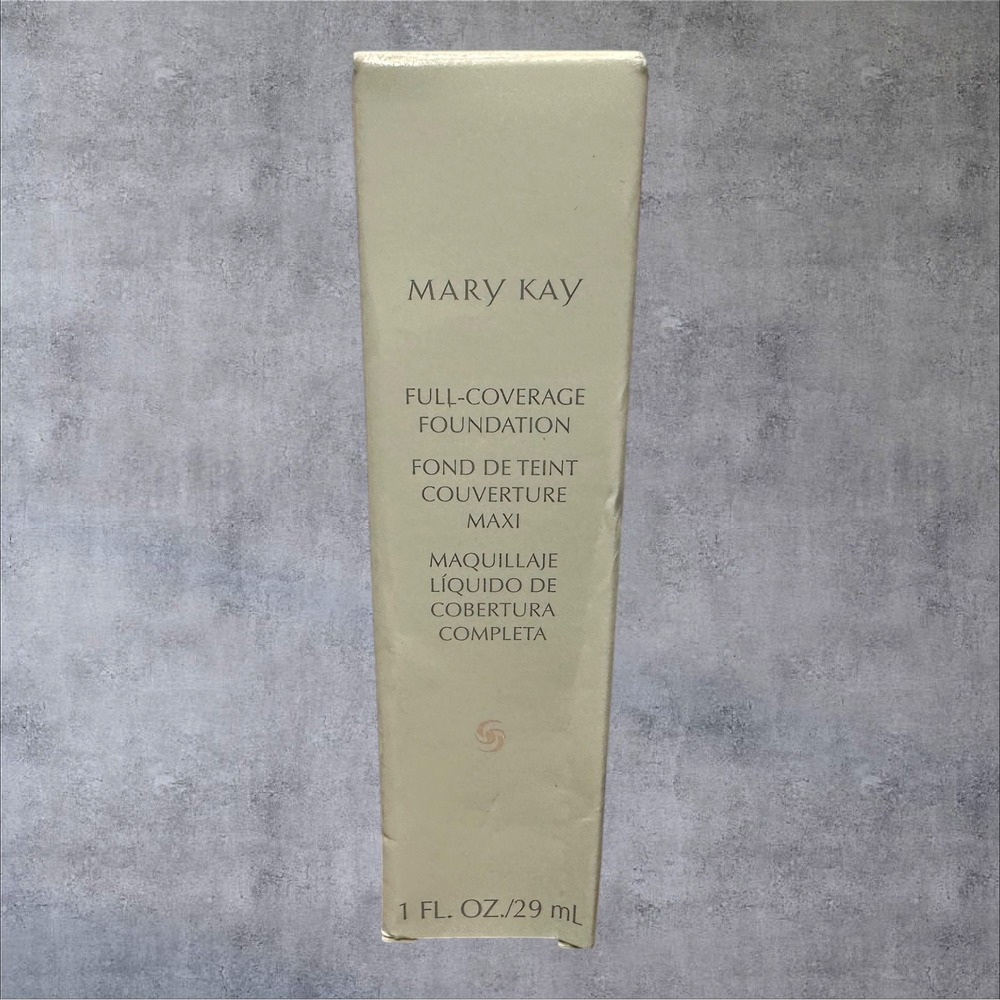 Mary Kay Full Coverage Foundation Ivory 204 366700 1oz New Disc. - Pink Cap - Picture 2 of 7